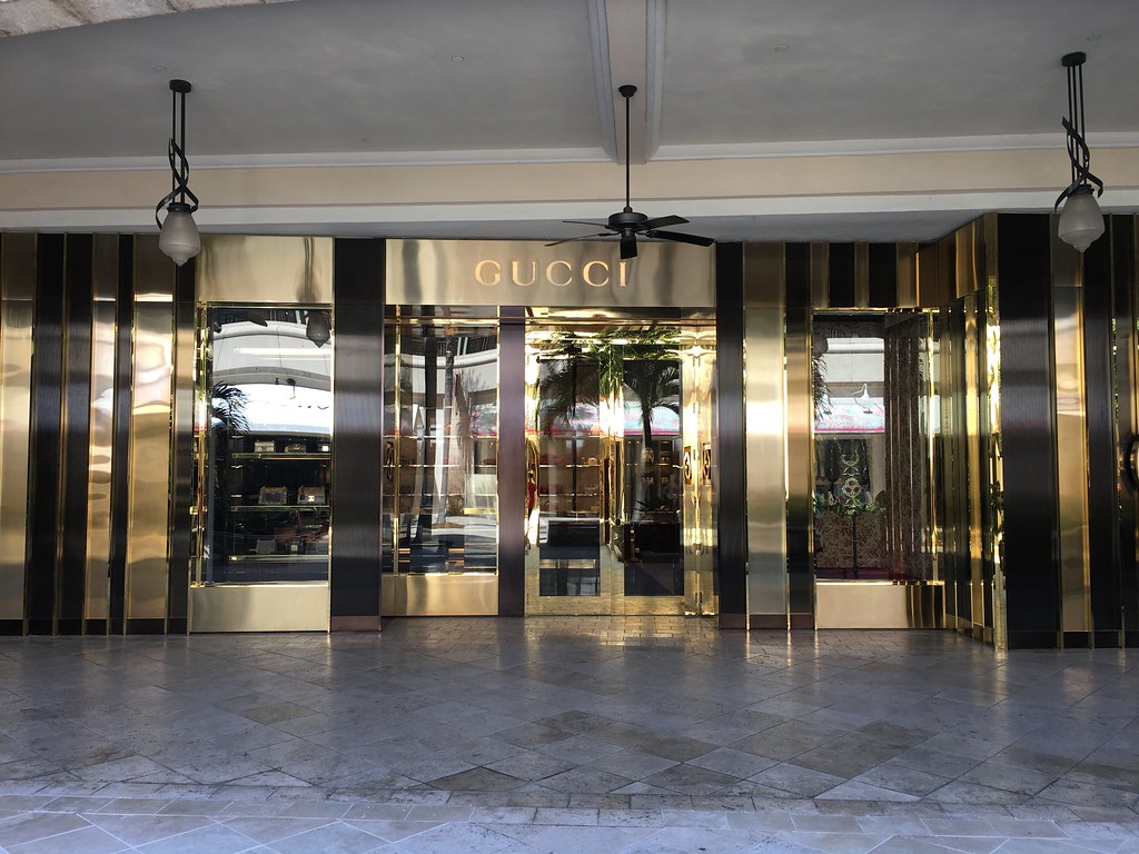 Gucci storefront image in Yorkville, Toronto.