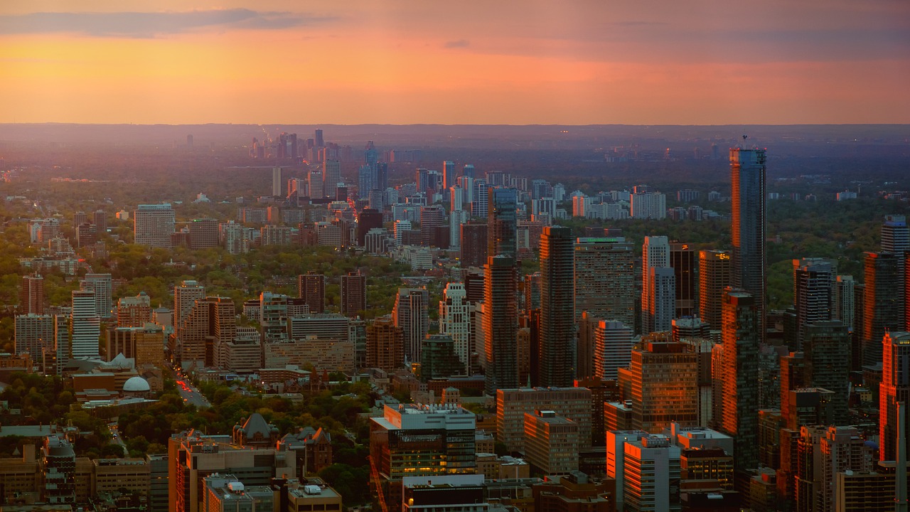 Ariel view of the GTA at dusk.