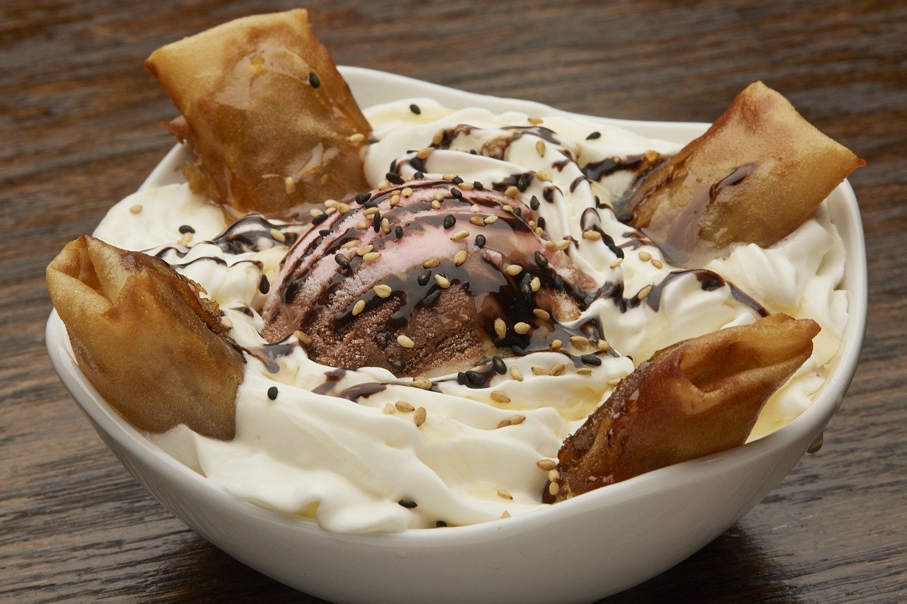 Close up of bowl of Thai ice cream dessert.